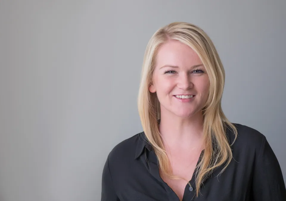 Kylie Travers headshot