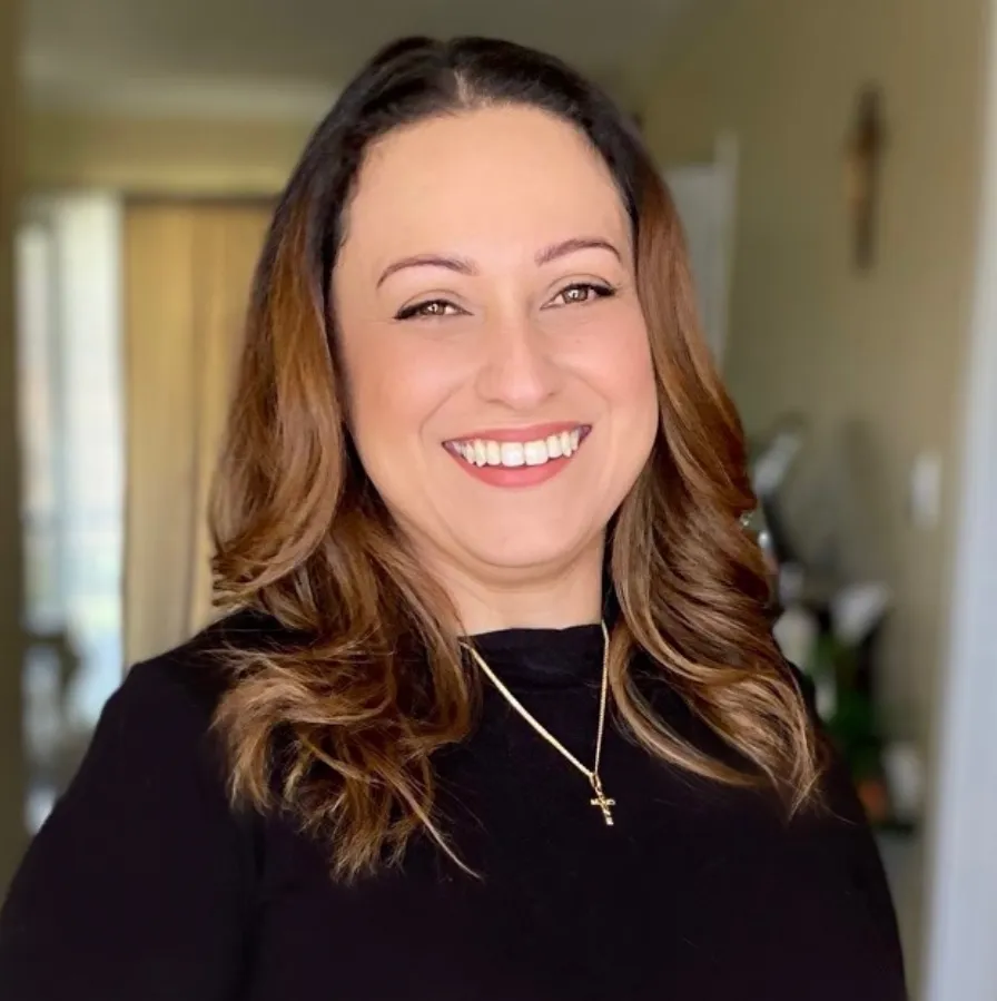 Gina Zakaria Headshot