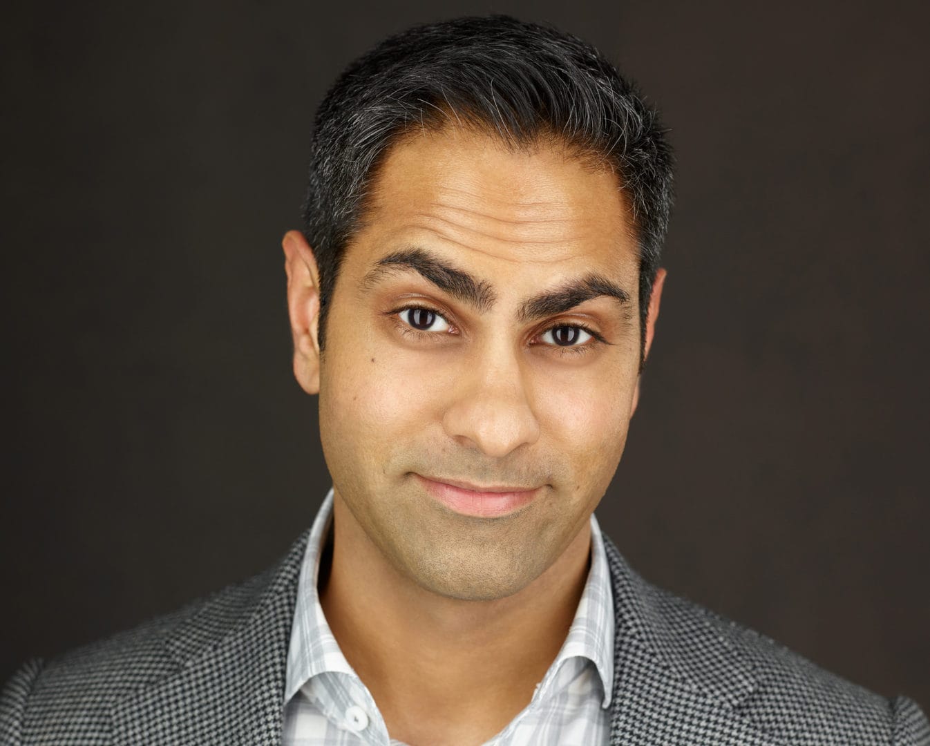 Ramit Sethi's IWT From a Student's Blog to Books and Courses Earning