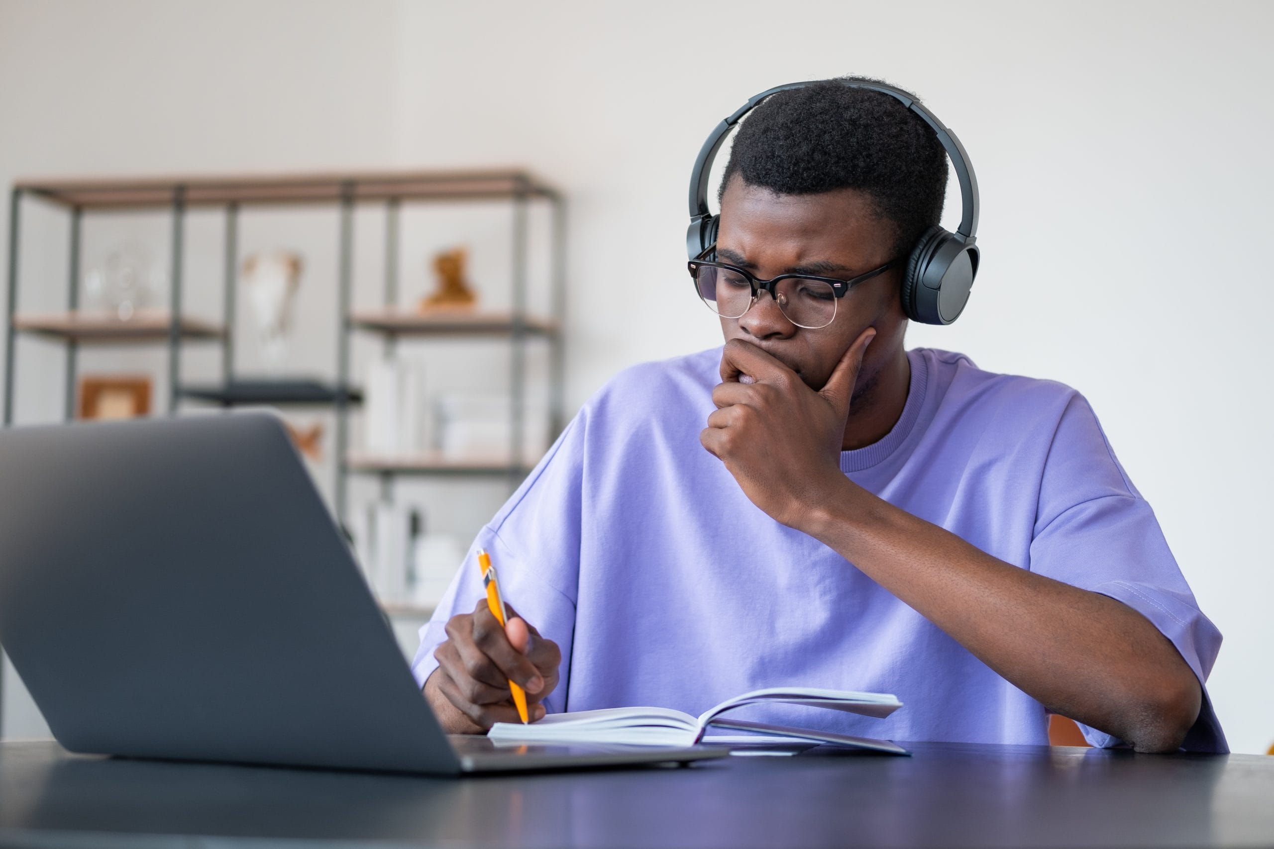 Ways To Improve Podcast Show Notes For Discoverability